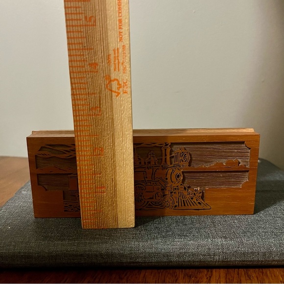 Walnut Wood with laser engraved train/ steam engine design. - Picture 6 of 8